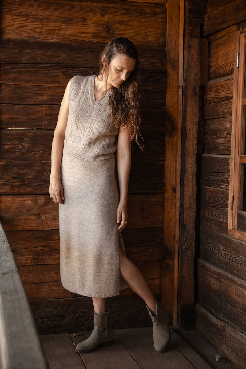 Hestia vest - Alpaca Blend – 19” long